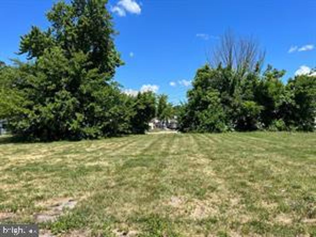 Photo of 520 W 3rd Street, CHESTER, PA 19013 (MLS # PADE2097574)