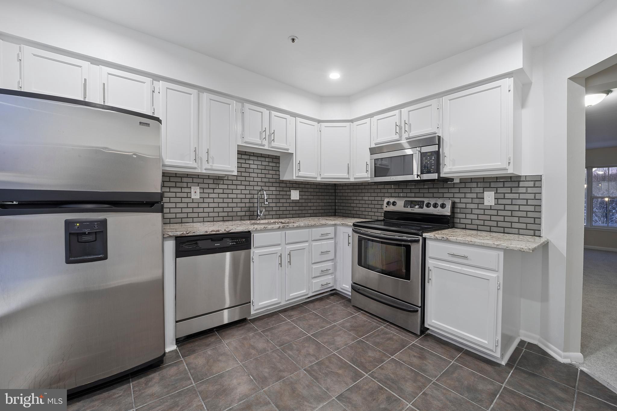 REGENCY TOWNS - Residential