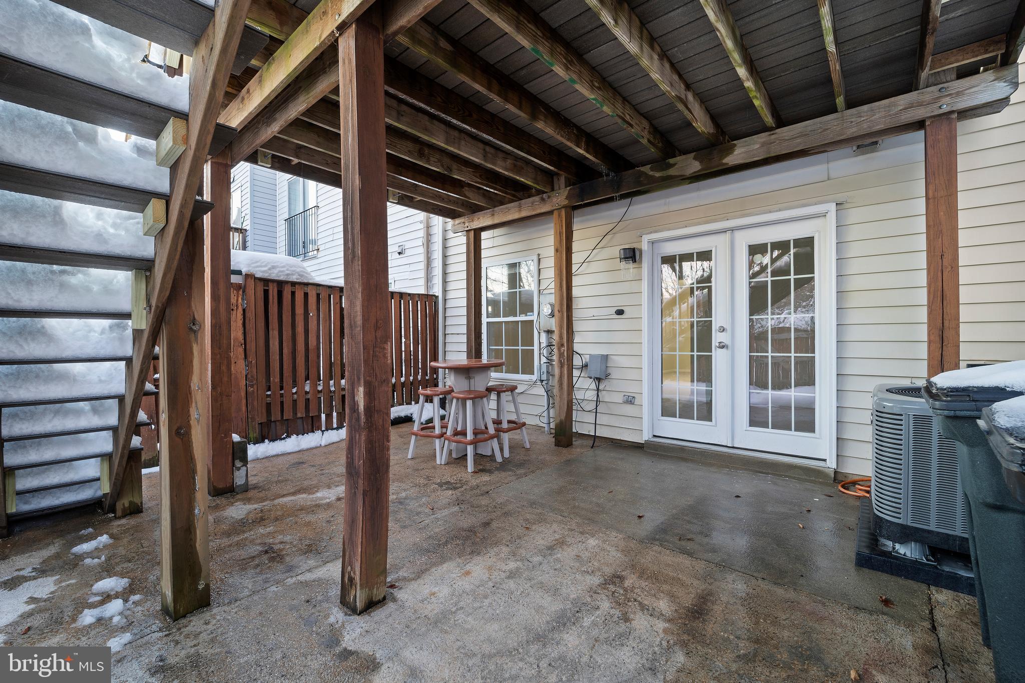 REGENCY TOWNS - Residential