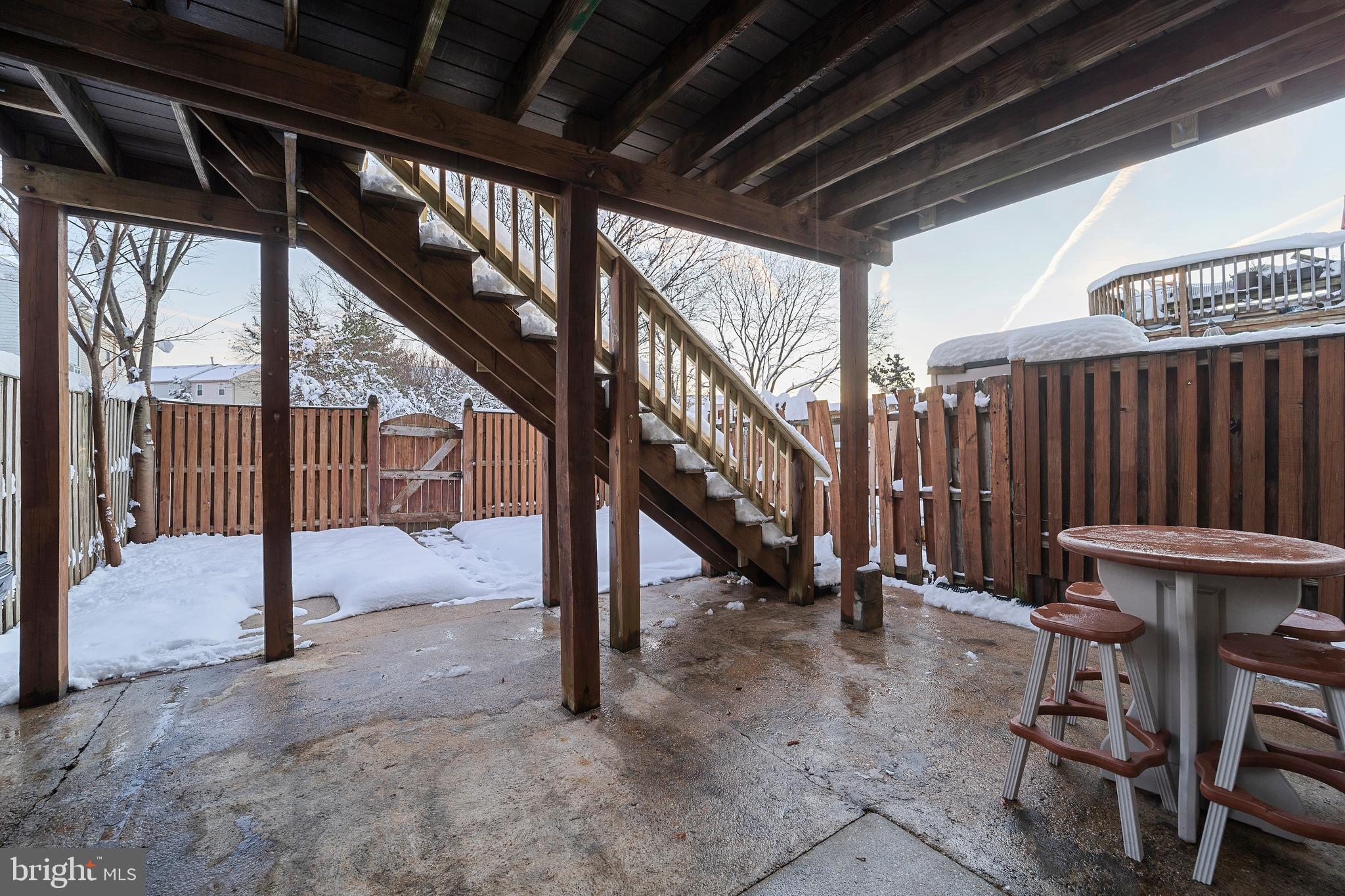 REGENCY TOWNS - Residential