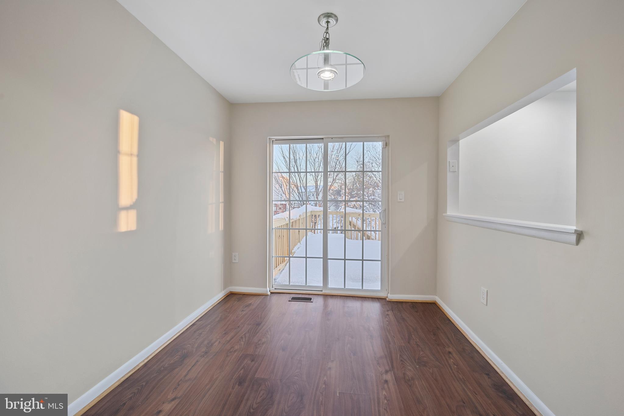 REGENCY TOWNS - Residential