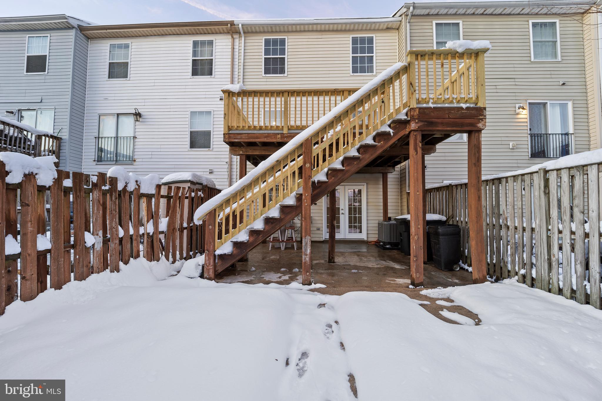 REGENCY TOWNS - Residential