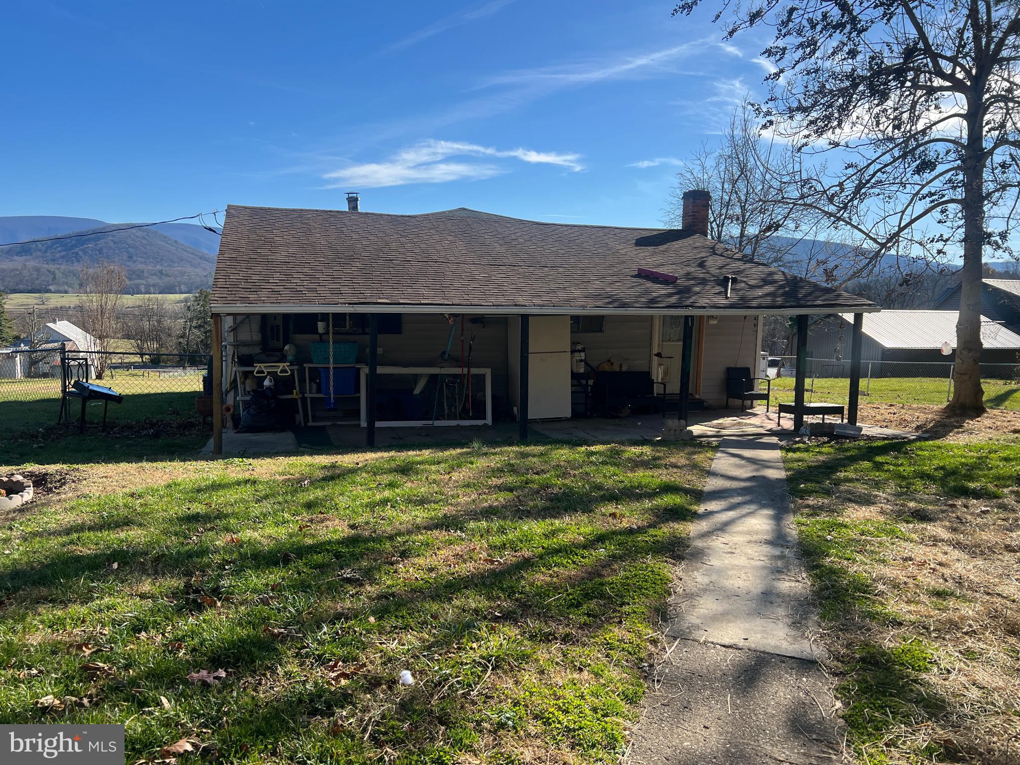 4493 STONEWALL JACKSON HIGHWAY