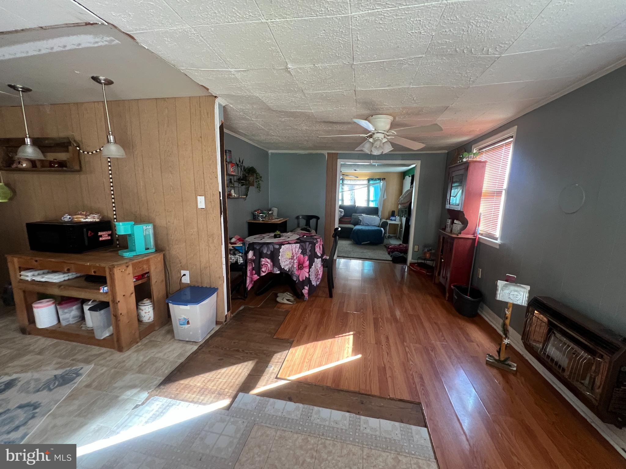 4493 STONEWALL JACKSON HIGHWAY