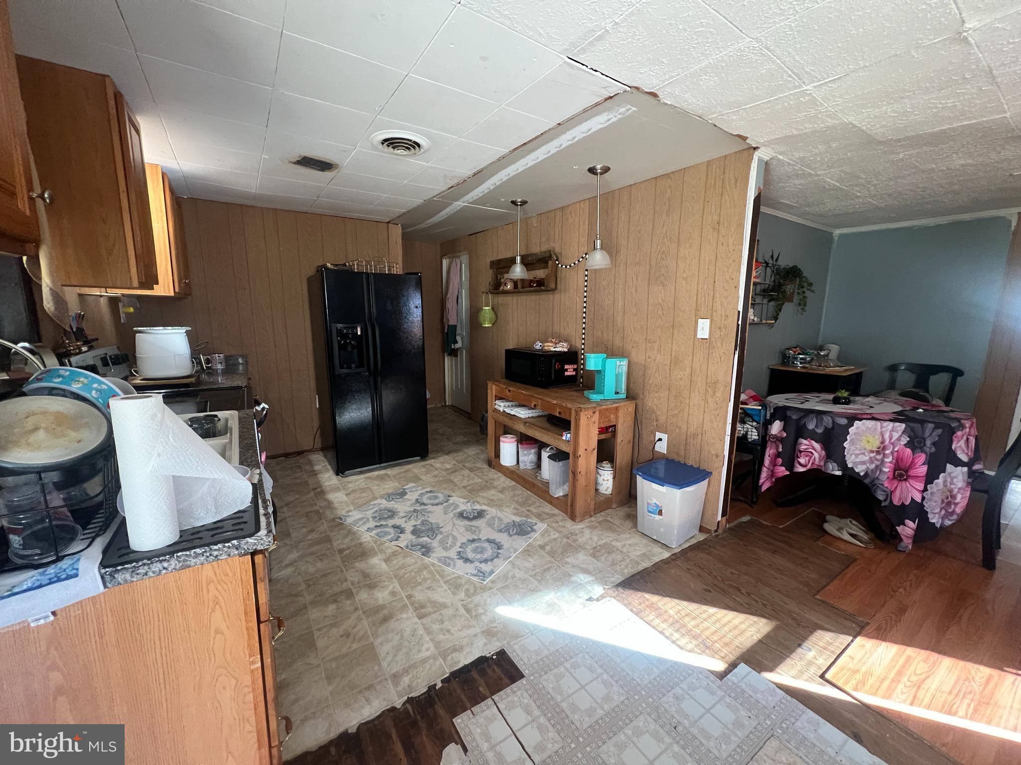 4493 STONEWALL JACKSON HIGHWAY