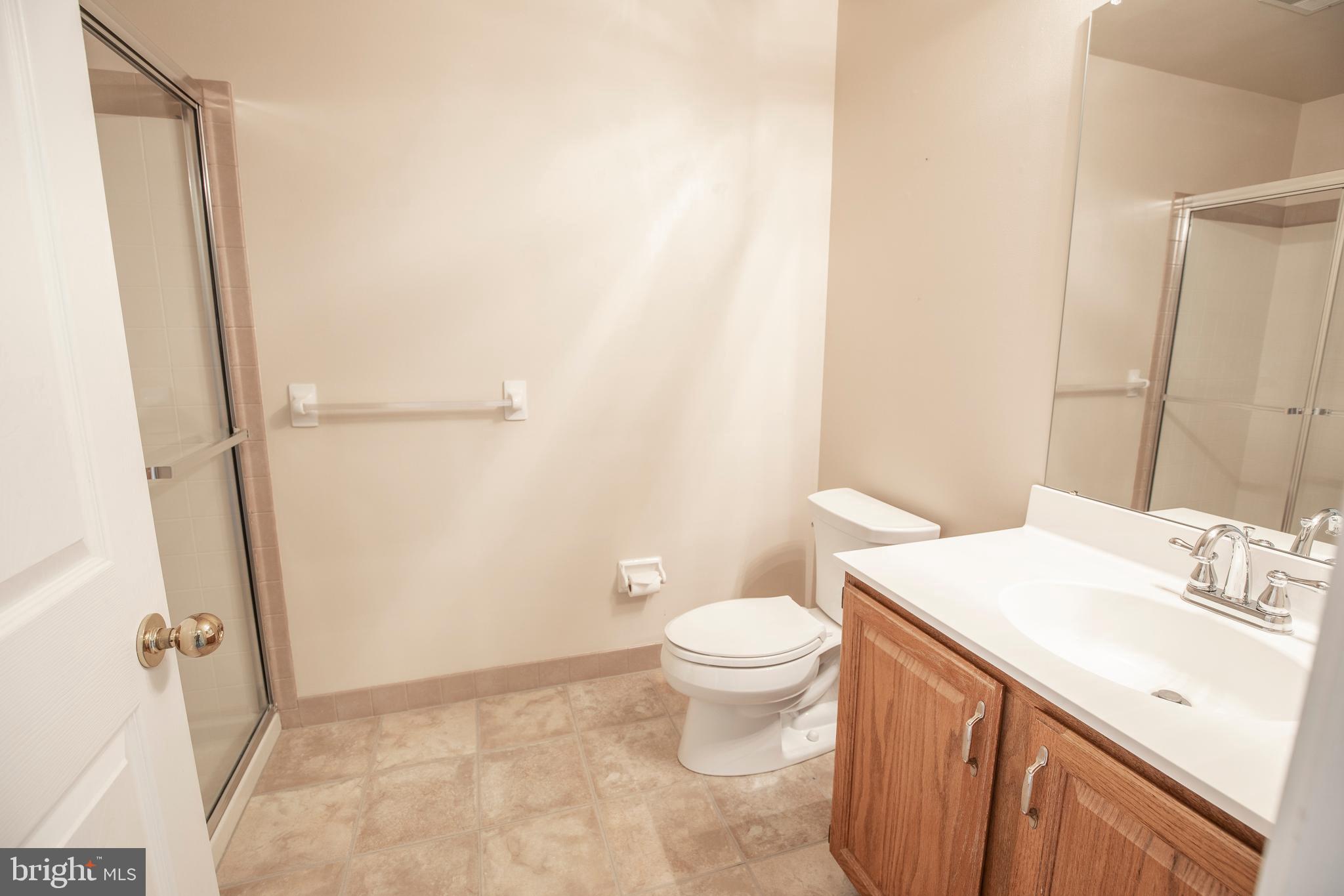 HIDDEN LAKE - Residential