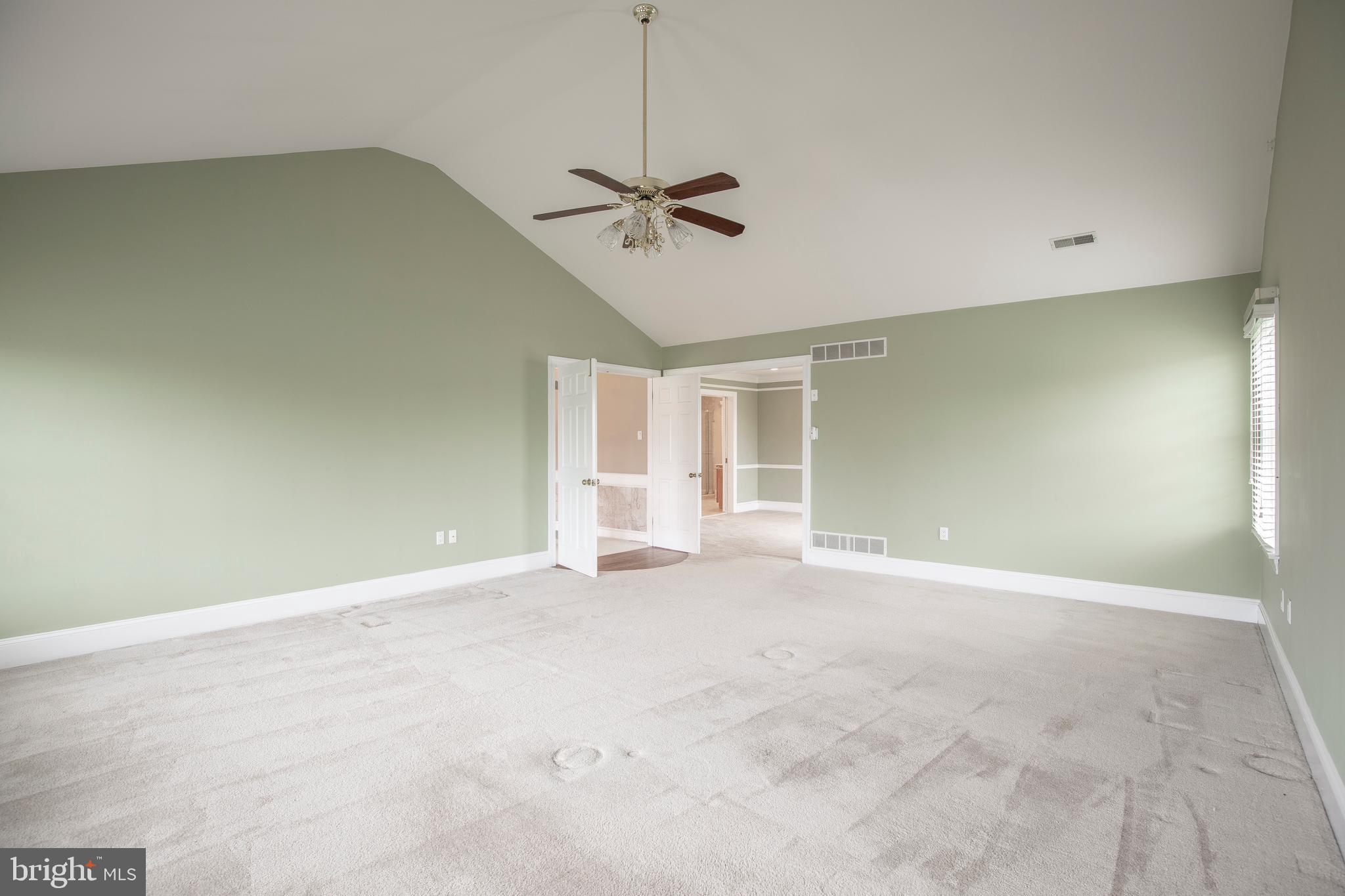 HIDDEN LAKE - Residential