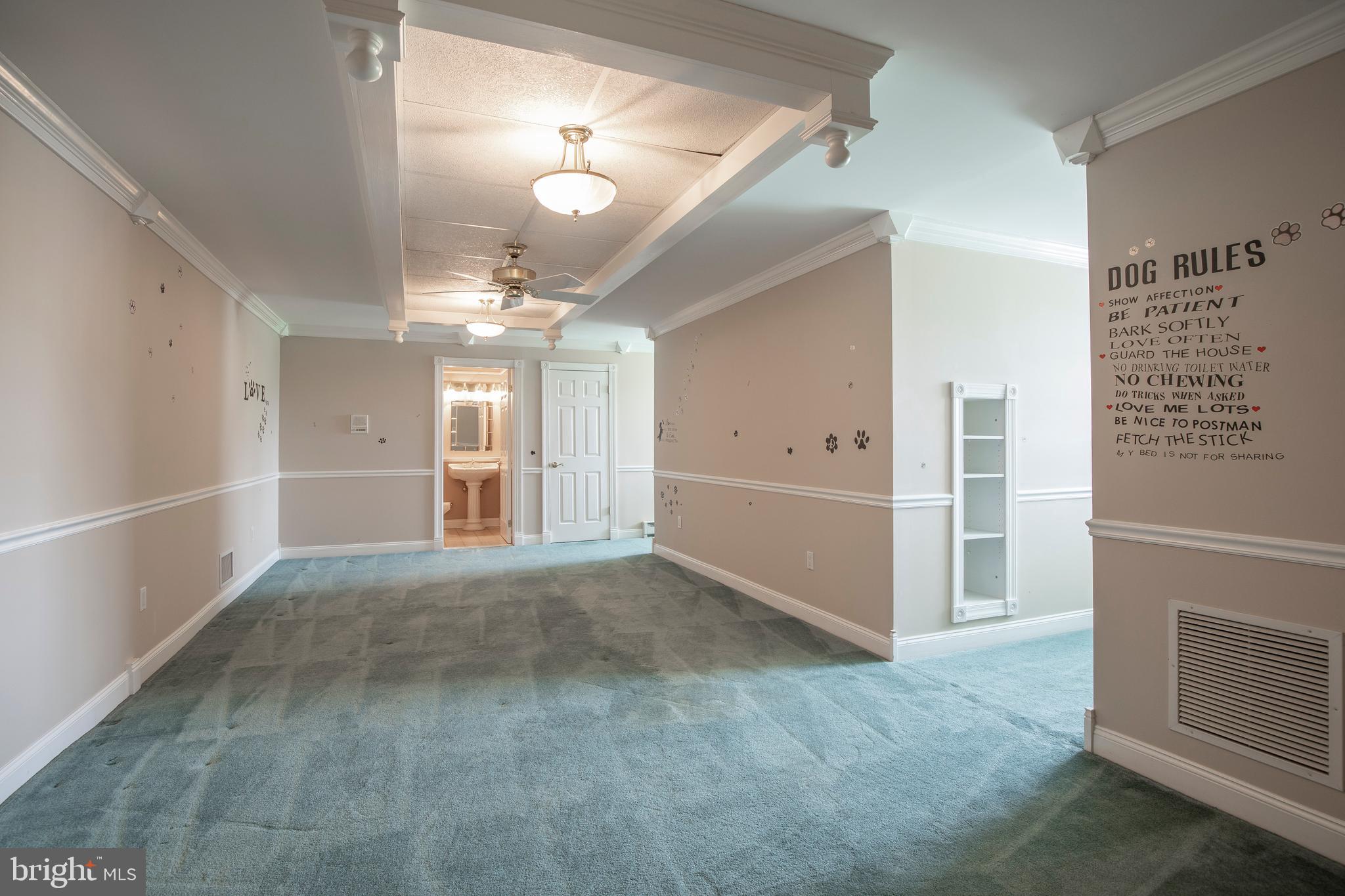 HIDDEN LAKE - Residential