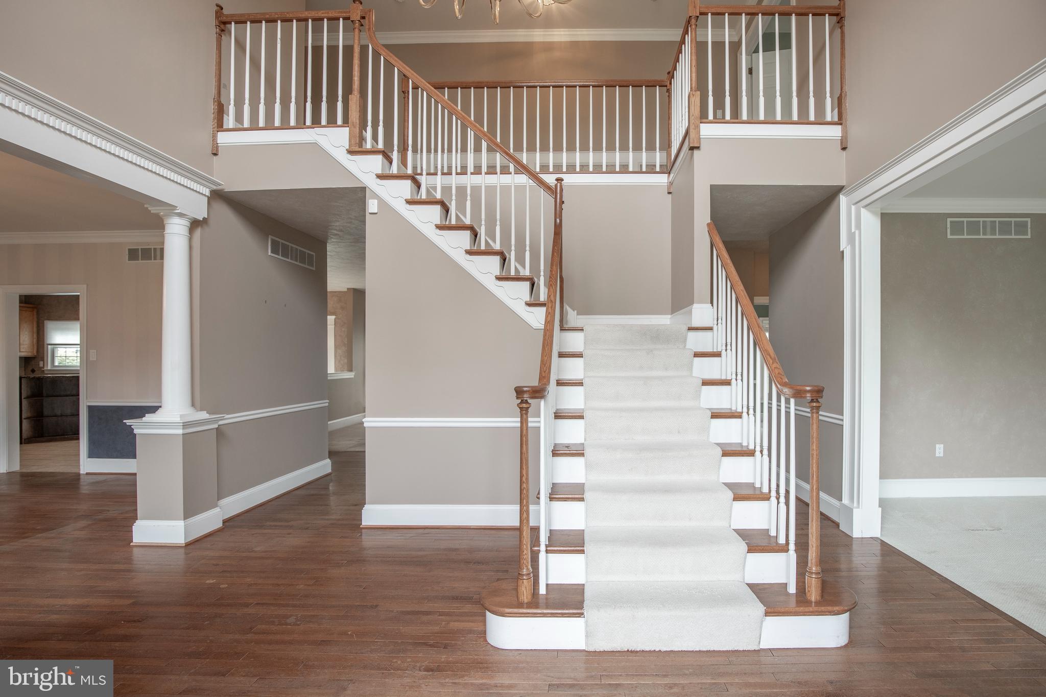 HIDDEN LAKE - Residential