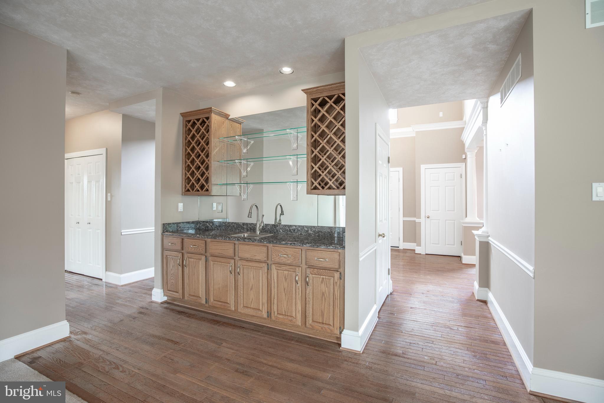 HIDDEN LAKE - Residential