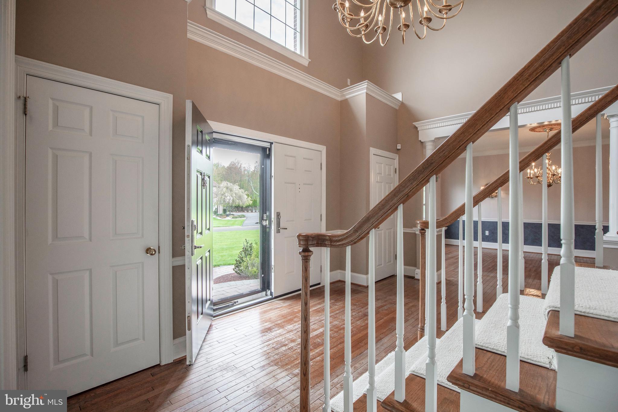 HIDDEN LAKE - Residential