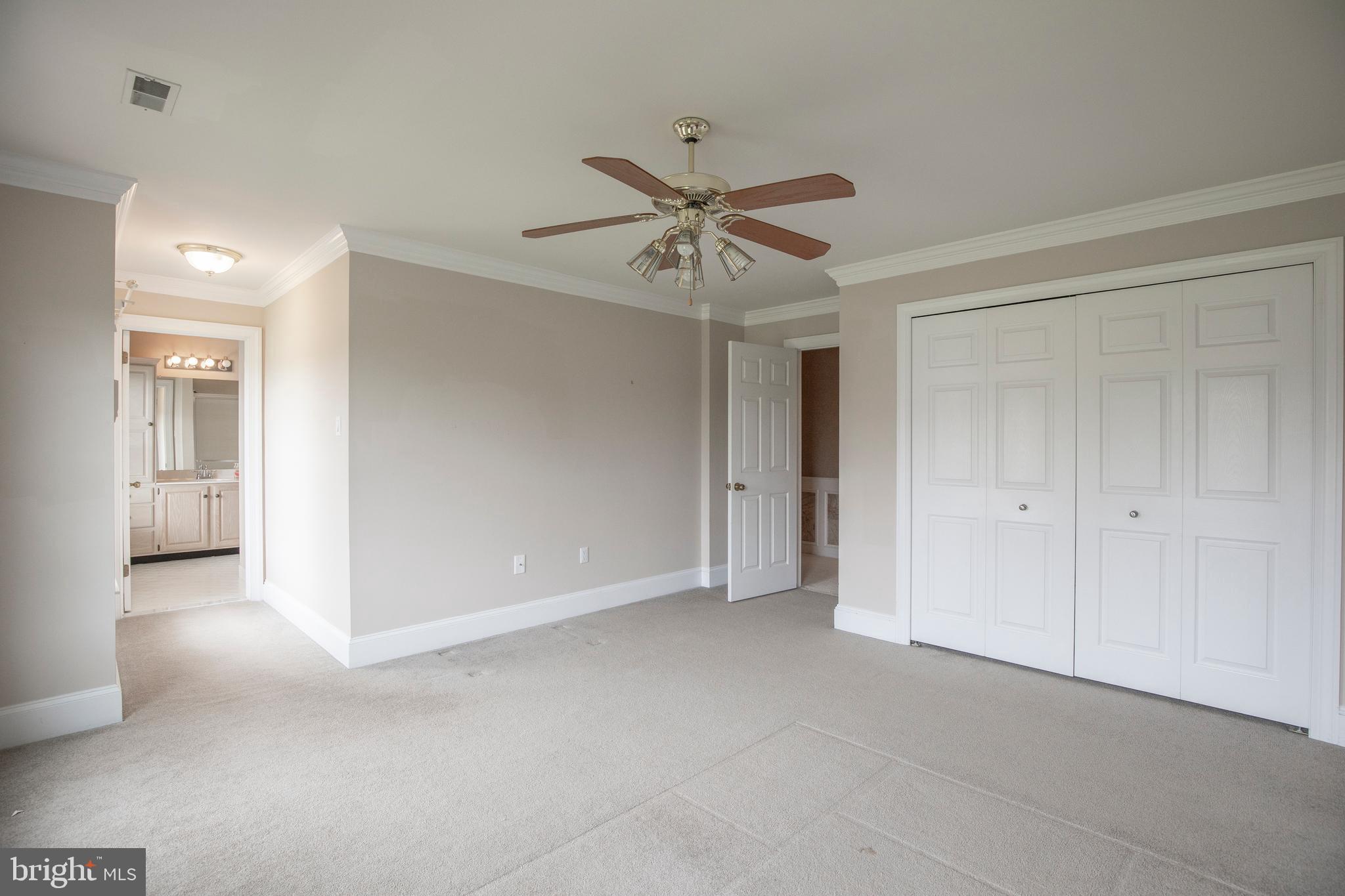 HIDDEN LAKE - Residential