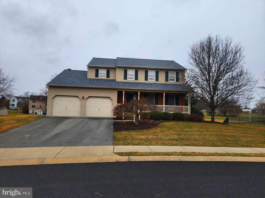 Photo of 130 S Aspen Drive, MOUNT JOY, PA 17552 (MLS # PALA2065966)