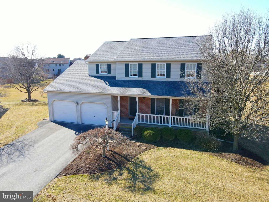 Photo of 130 S Aspen Drive, MOUNT JOY, PA 17552 (MLS # PALA2065966)