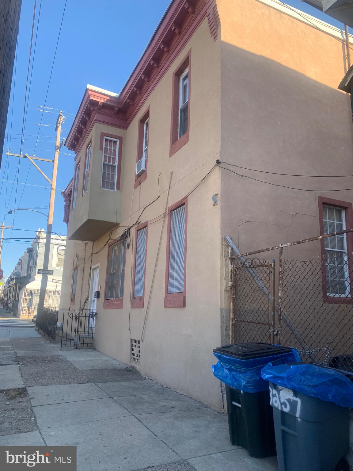 126 W WESTMORELAND STREET