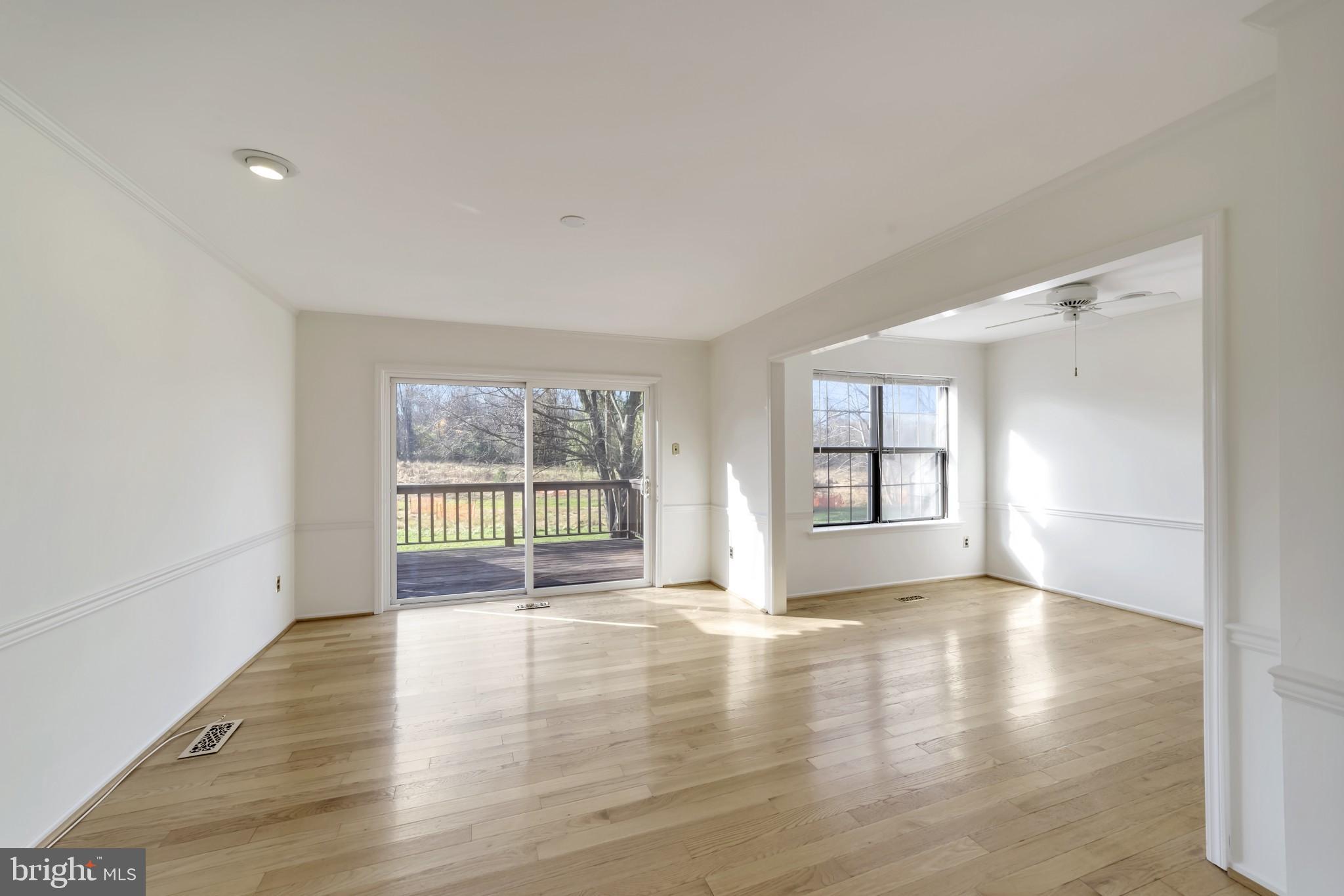 PICKET POST - Residential Lease