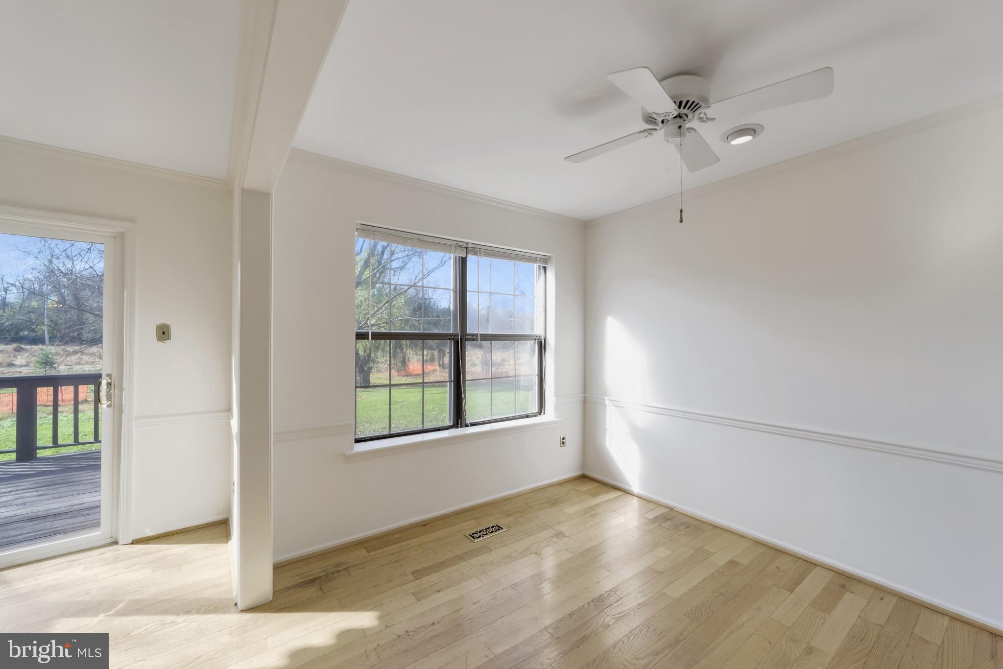 PICKET POST - Residential Lease