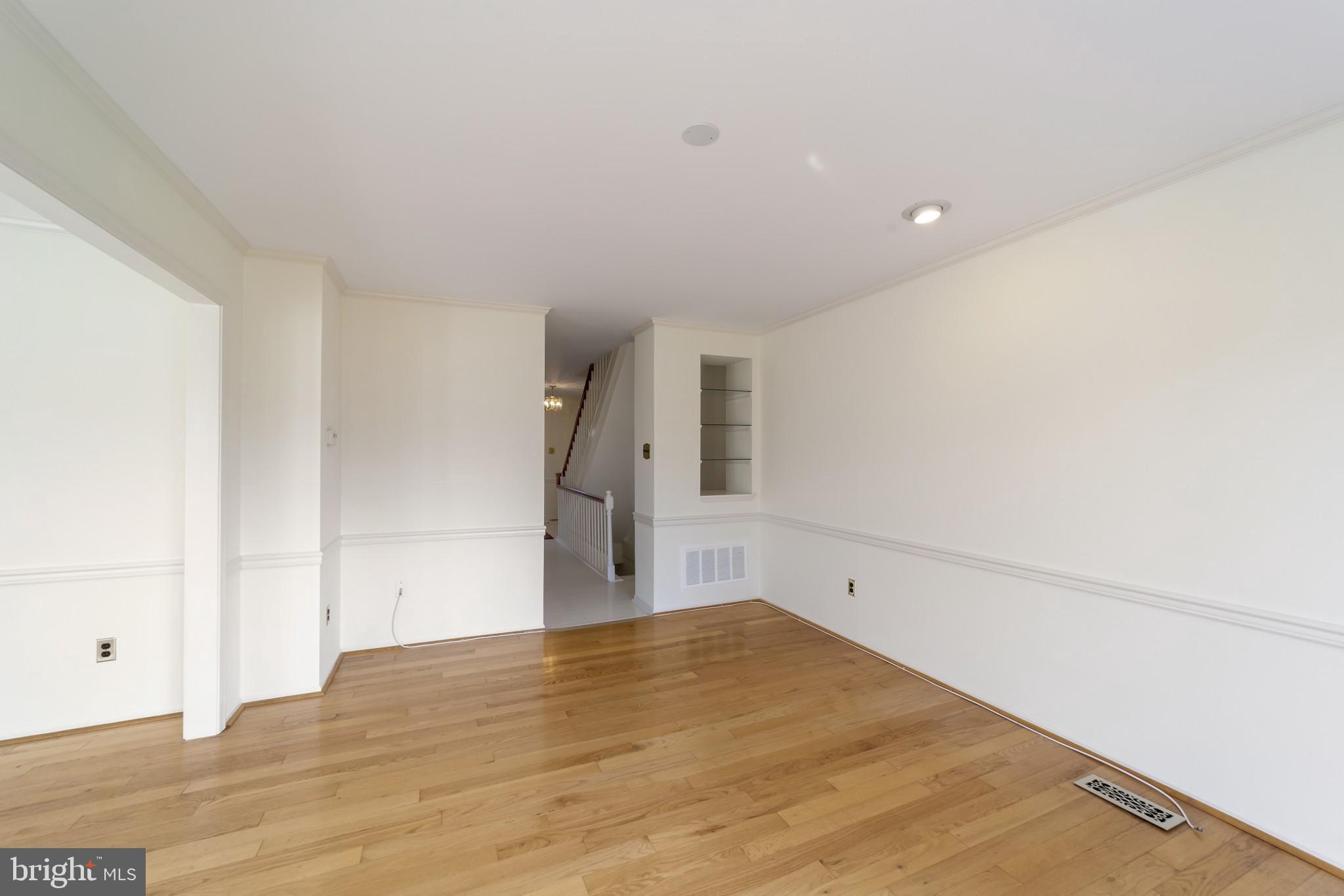 PICKET POST - Residential Lease