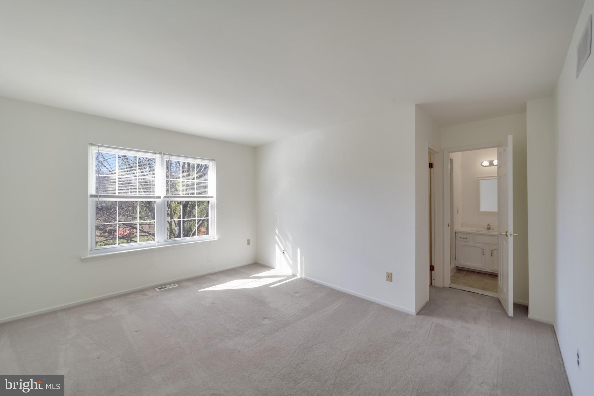 PICKET POST - Residential Lease