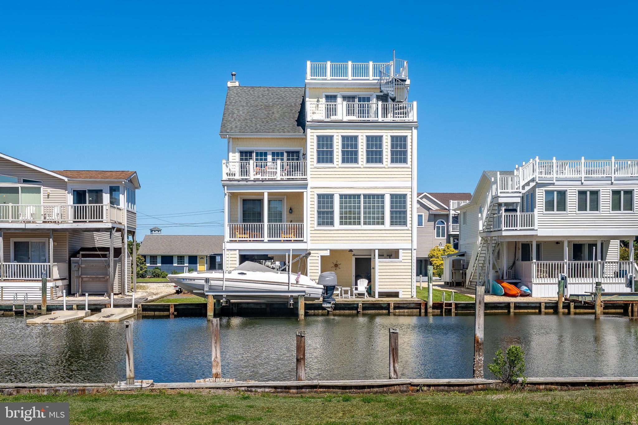 BAYVIEW PARK - Residential