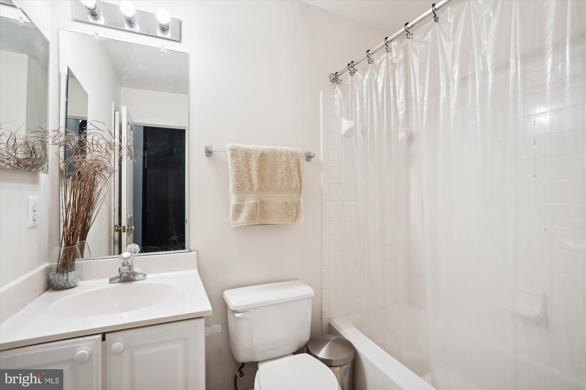 PENNSYLVANIA CROSSING - Residential