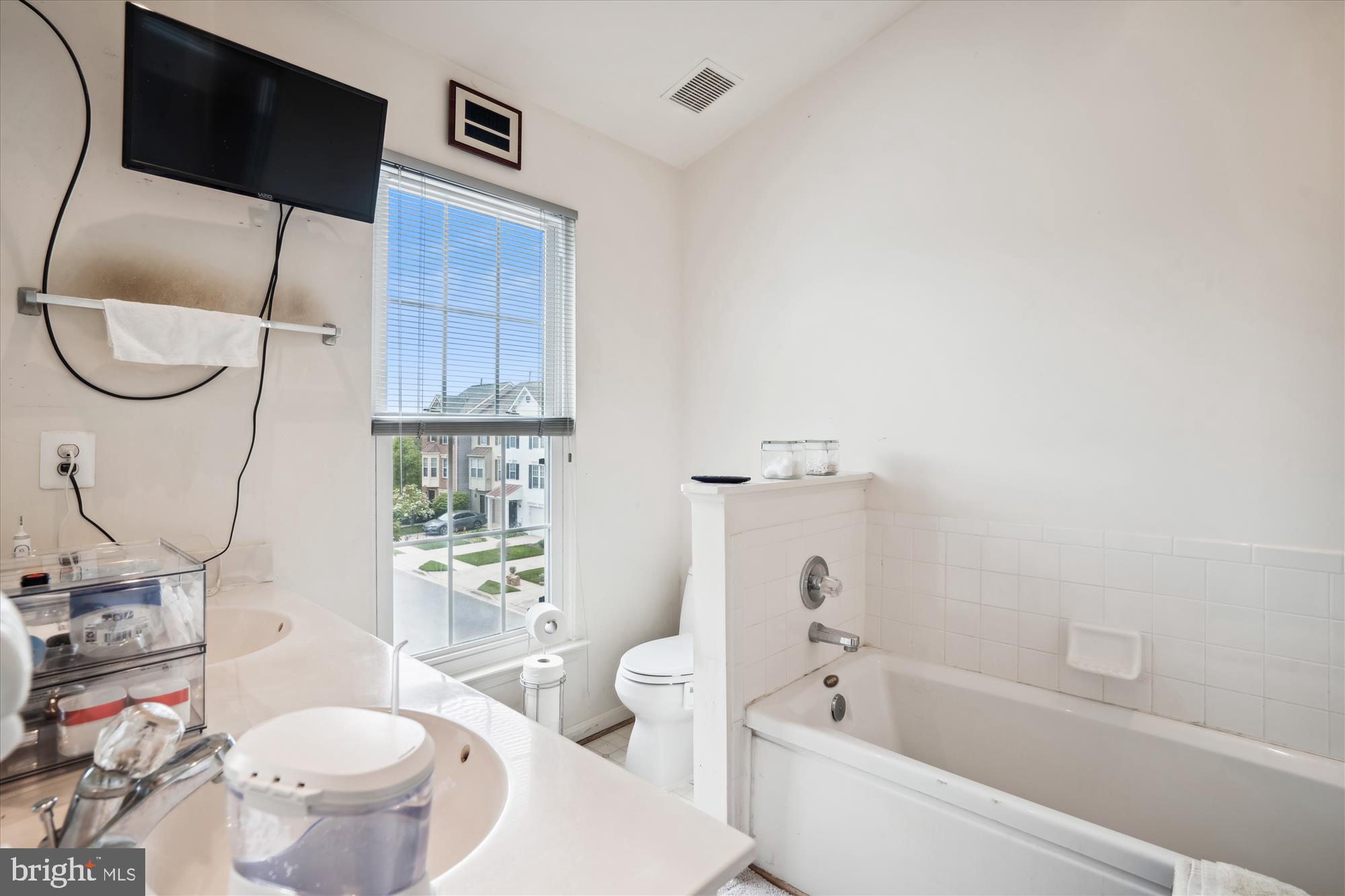 PENNSYLVANIA CROSSING - Residential