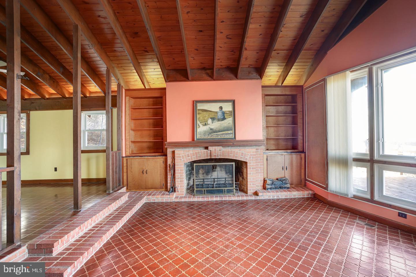 SKYLINE ESTATES - Residential
