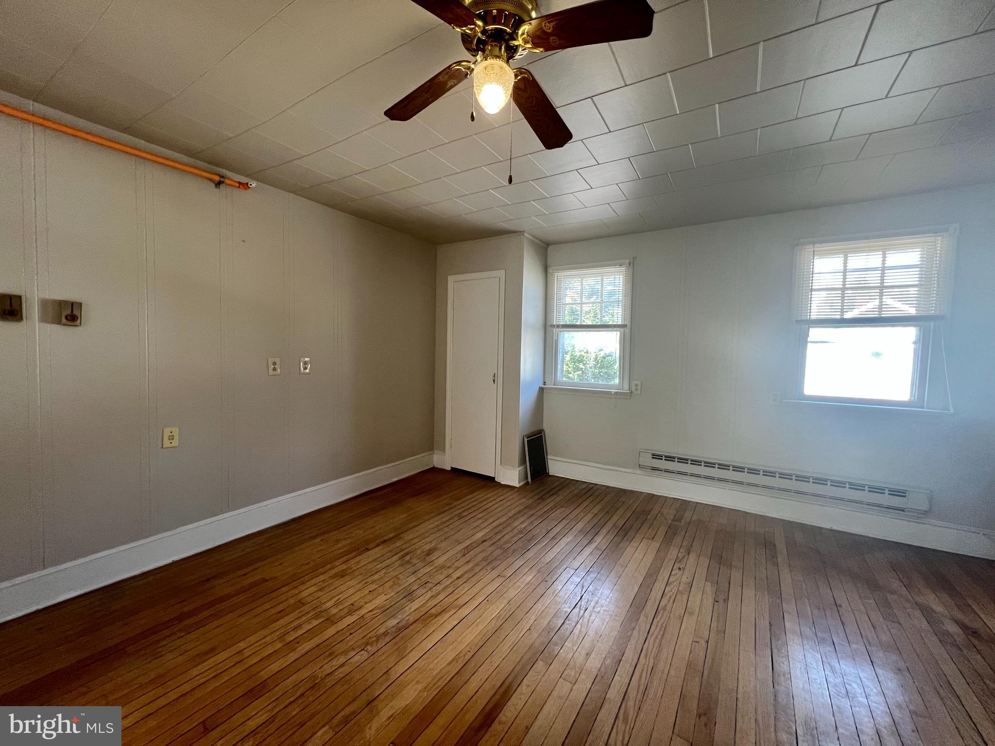 CHARLES TOWN - Residential Lease