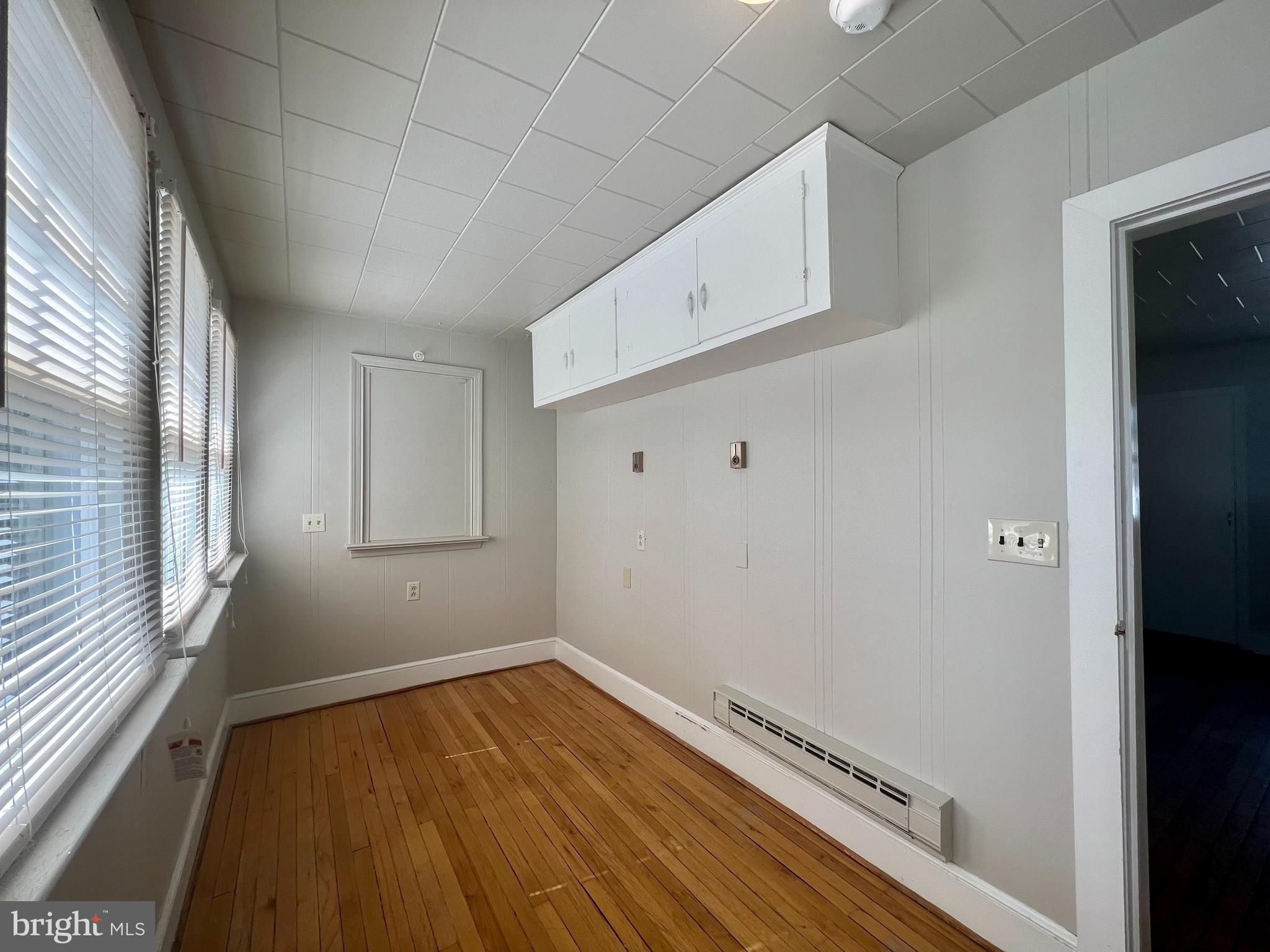 CHARLES TOWN - Residential Lease