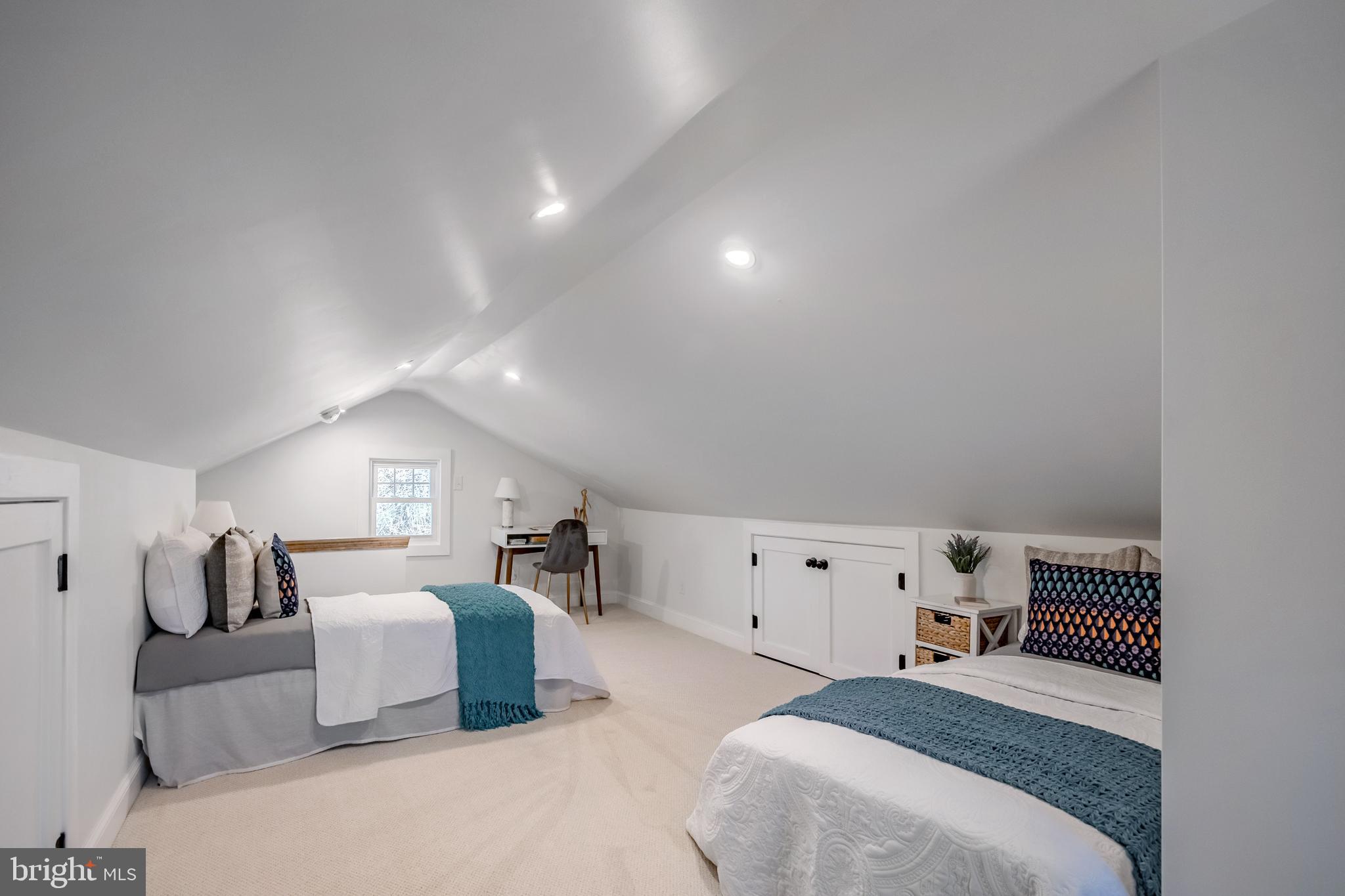 BROOKLINE - Residential