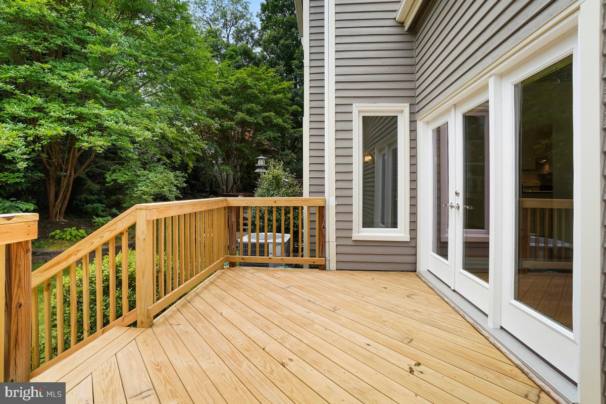 RESTON - Residential