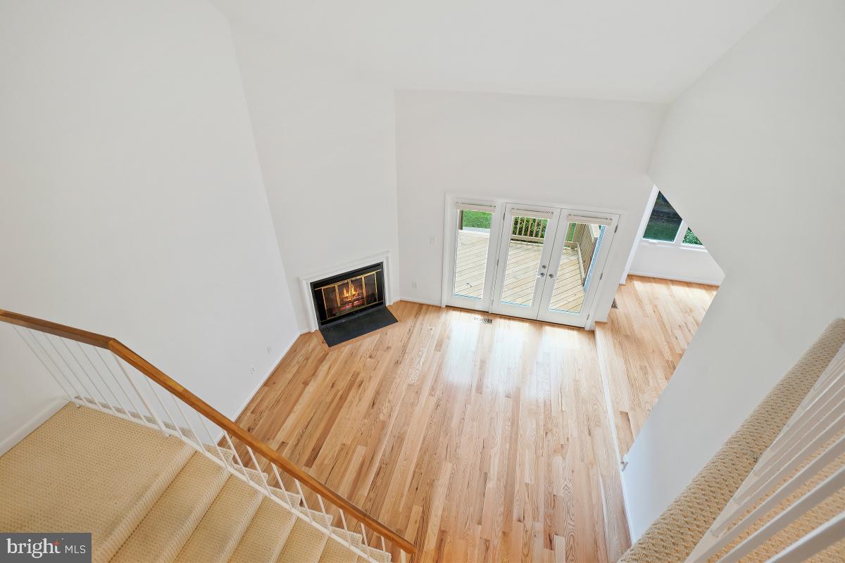 RESTON - Residential