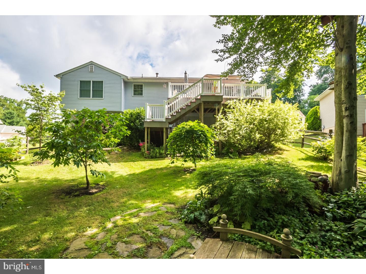 COLONIAL RIDGE - Residential