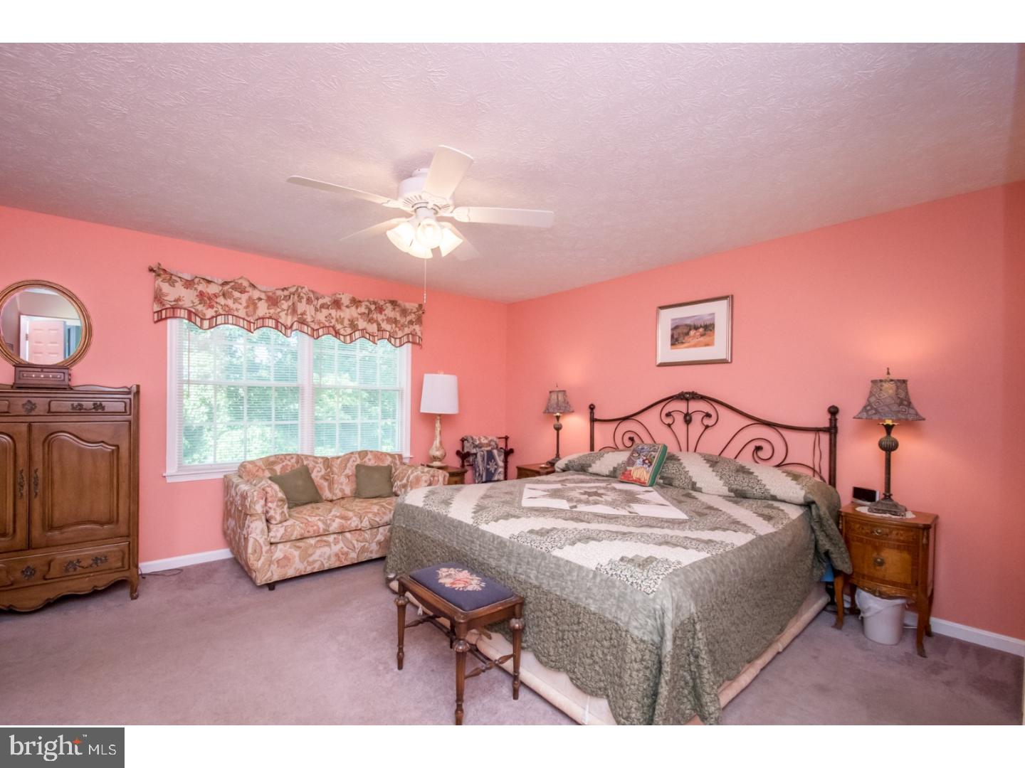 COLONIAL RIDGE - Residential