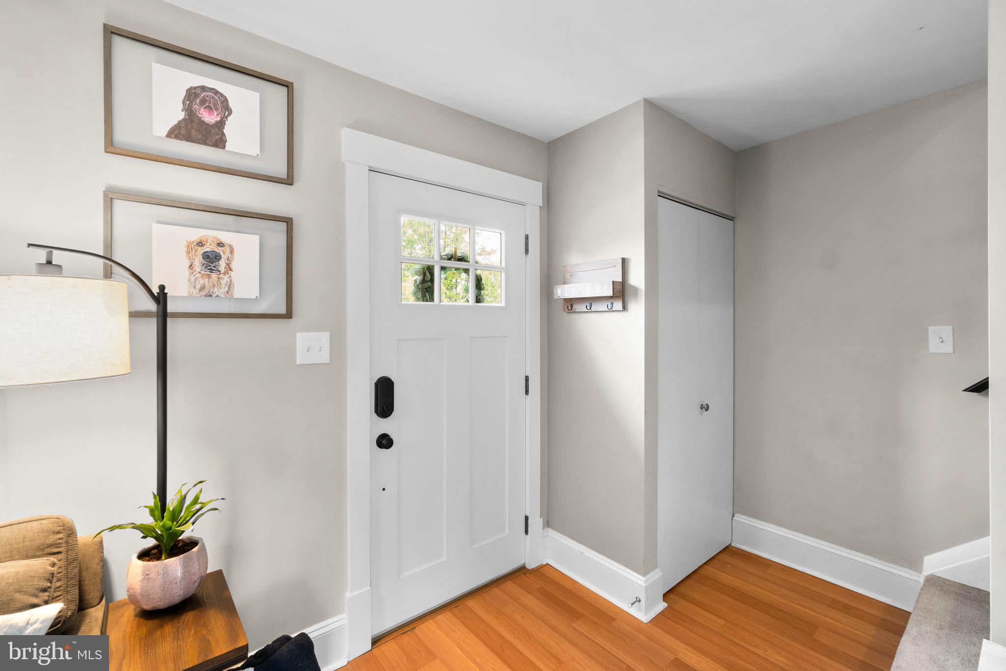 WOODLAND BEACH - Residential