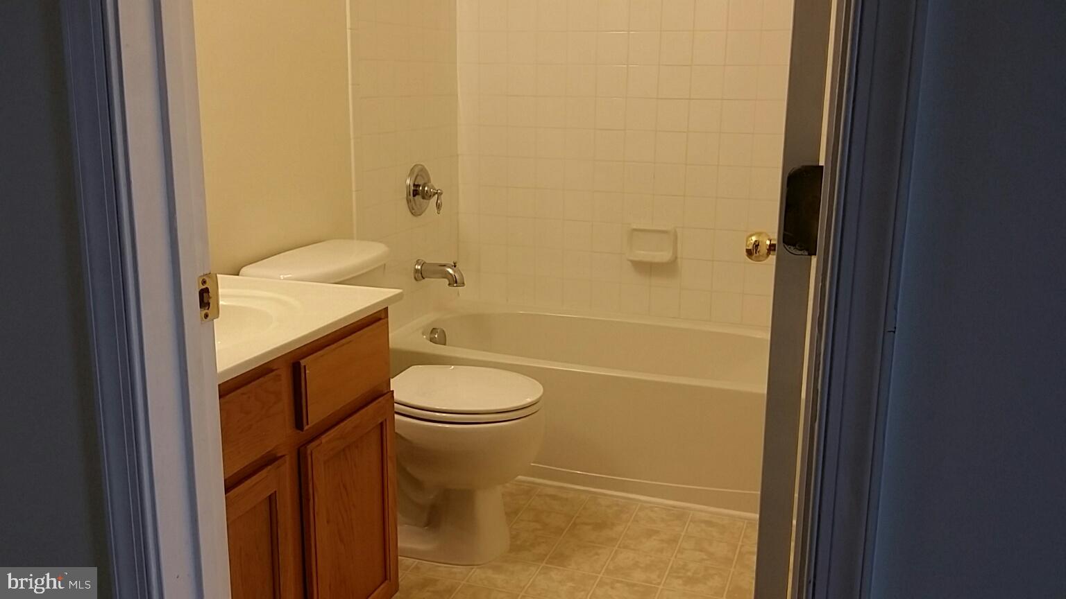 VILLAGE OF IDLEWILD - Residential Lease