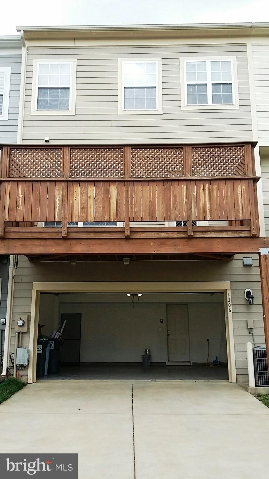 VILLAGE OF IDLEWILD - Residential Lease