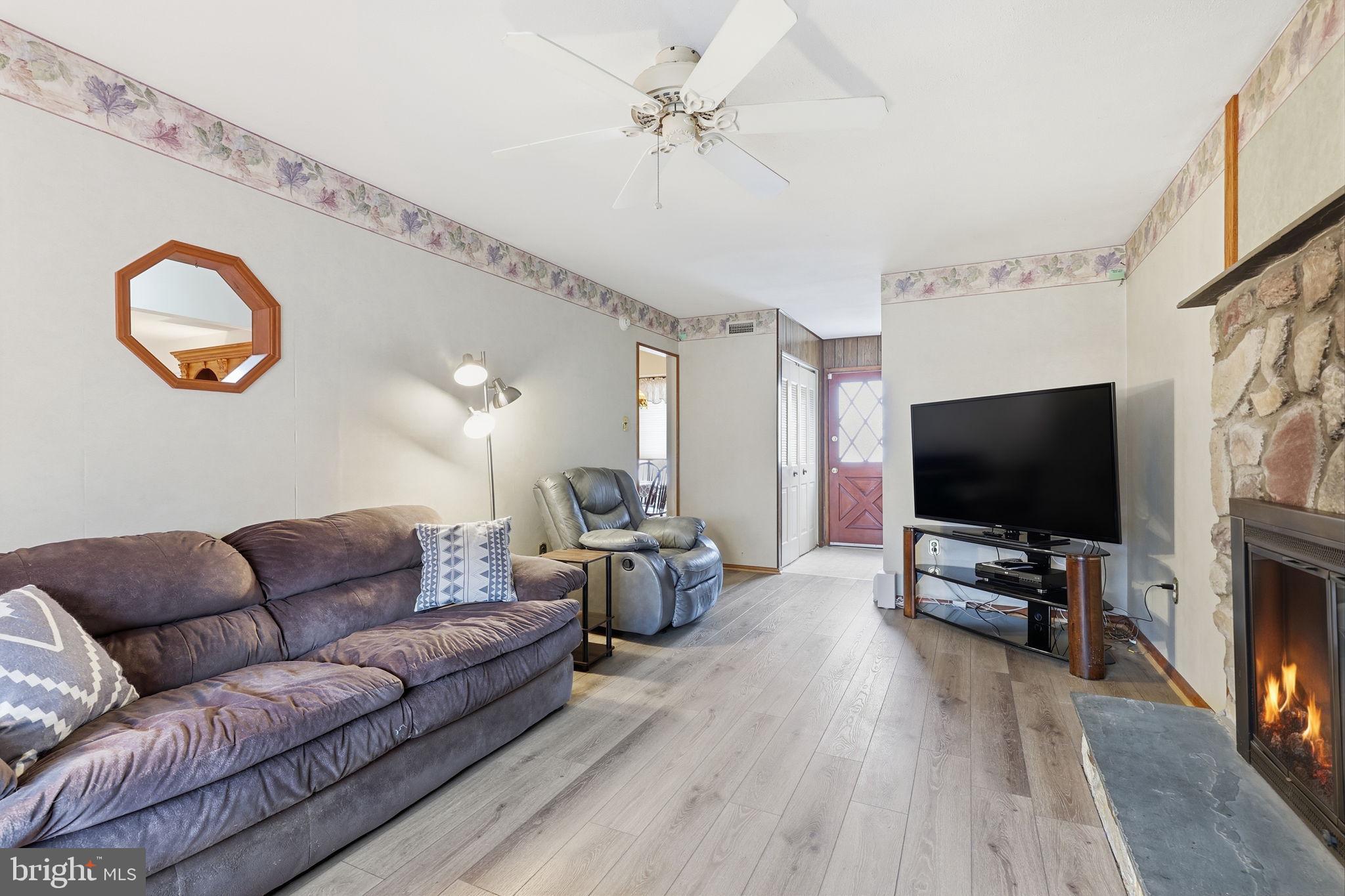 SALEM FARM - Residential