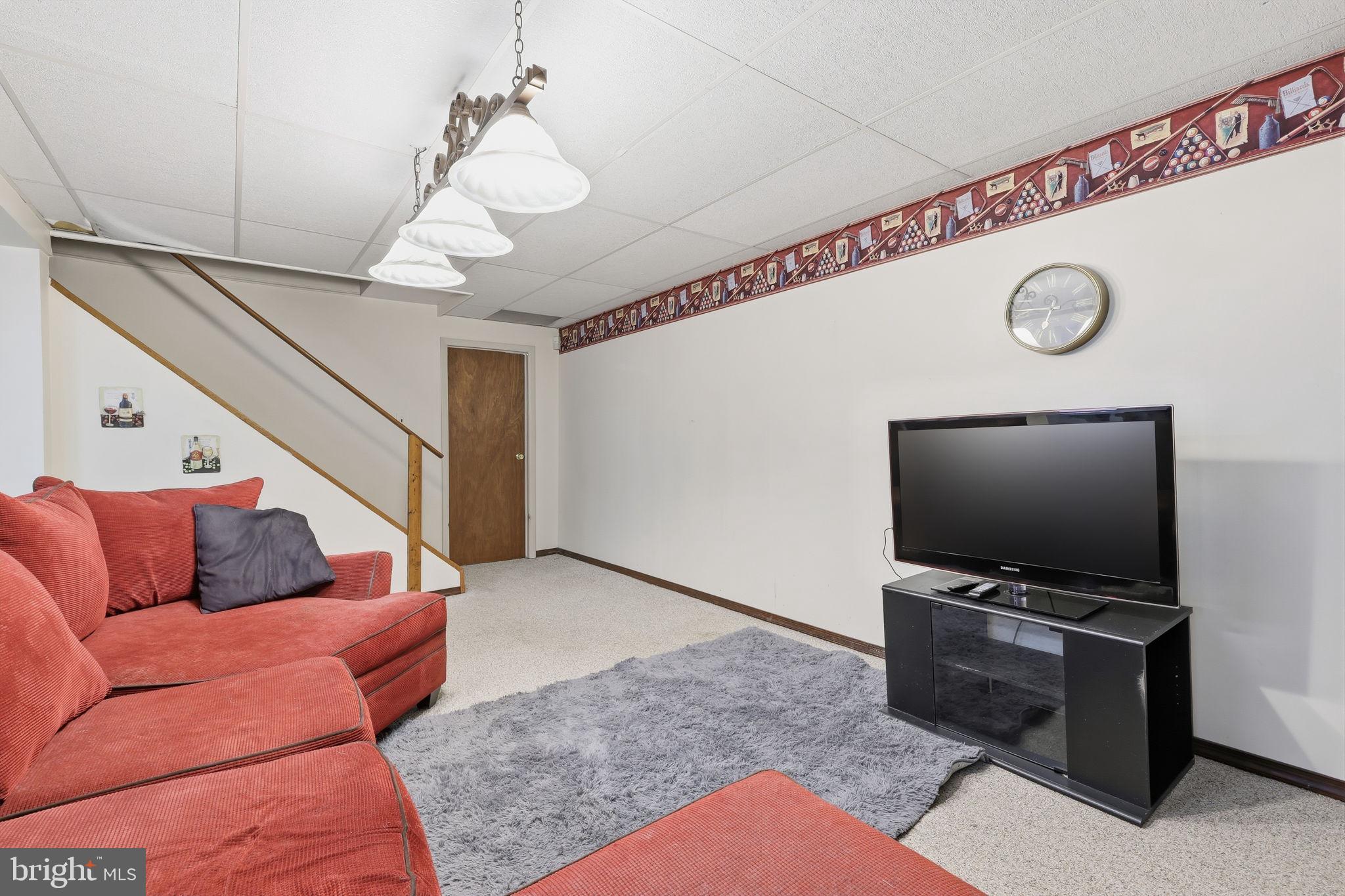 SALEM FARM - Residential