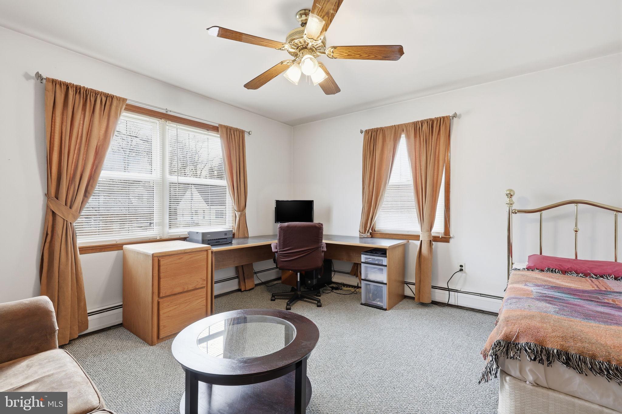 SALEM FARM - Residential