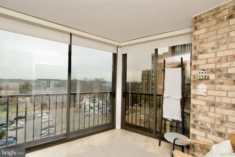 5902 Mount Eagle Drive Unit 905, Alexandria, VA 22303 - MLS#: VAFX2219580