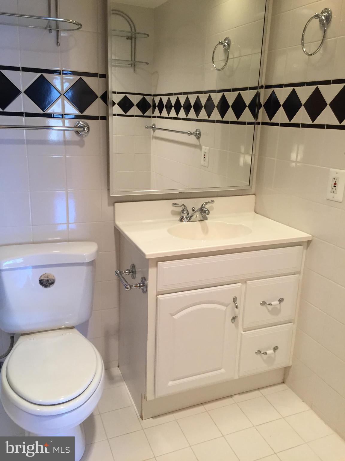 WATERGATE AT LANDMARK - Residential Lease