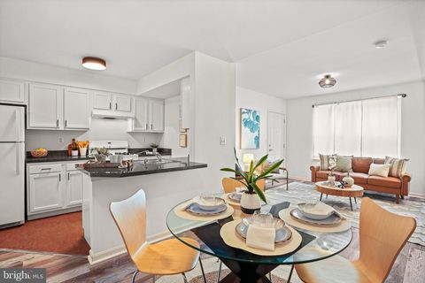 1700 W STREET SE 5 WASHINGTON DC 20020