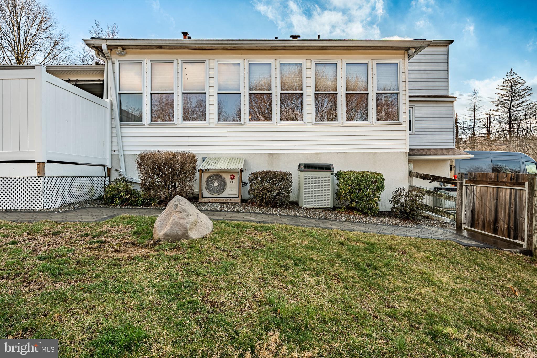 MAPLEFLOWER - Residential