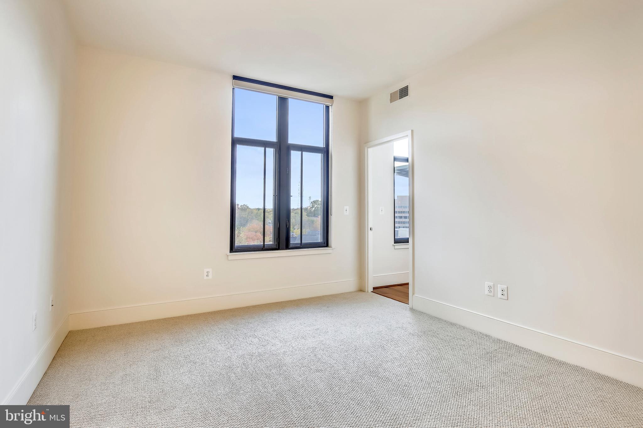 CHASE POINT - Residential