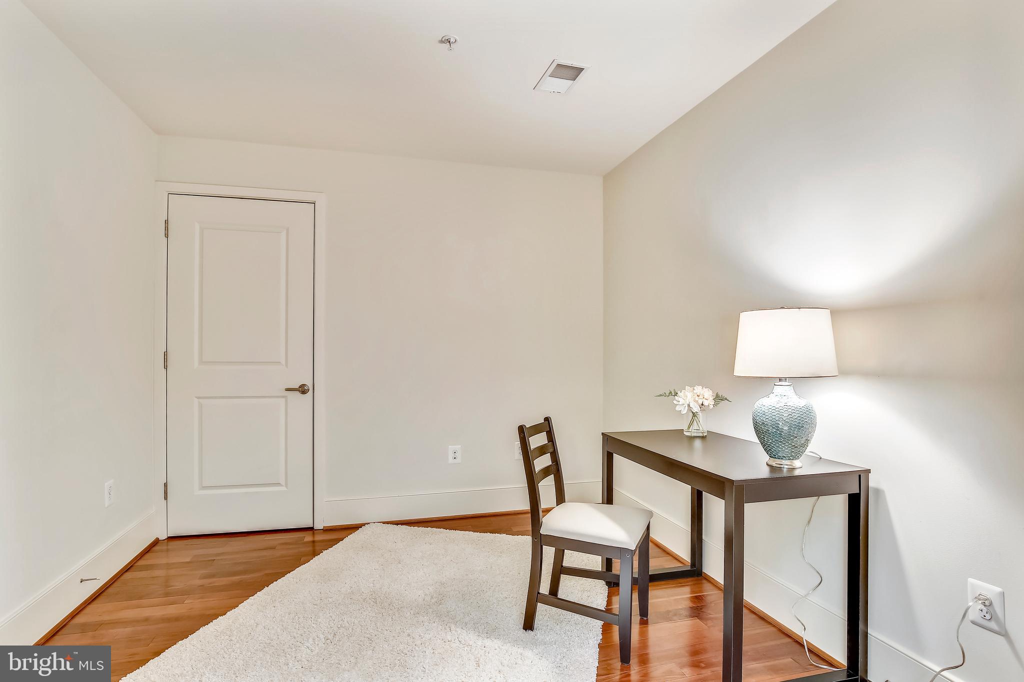CHASE POINT - Residential