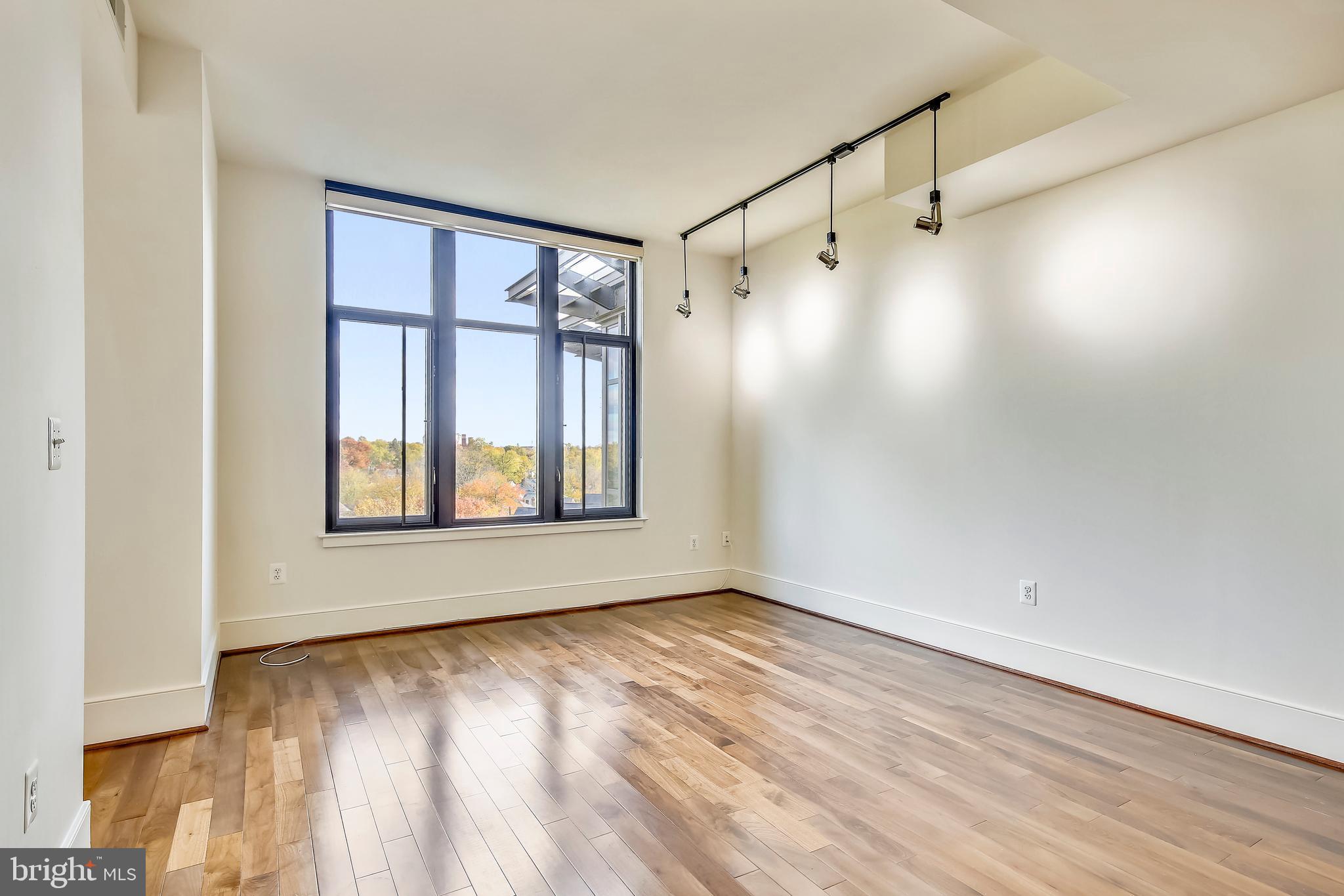 CHASE POINT - Residential