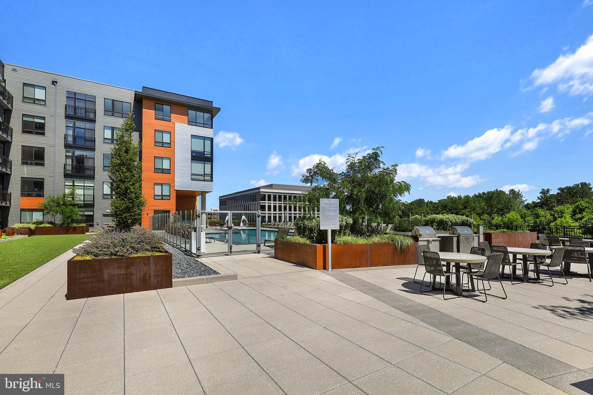 NATIONAL HARBOR - Residential Lease