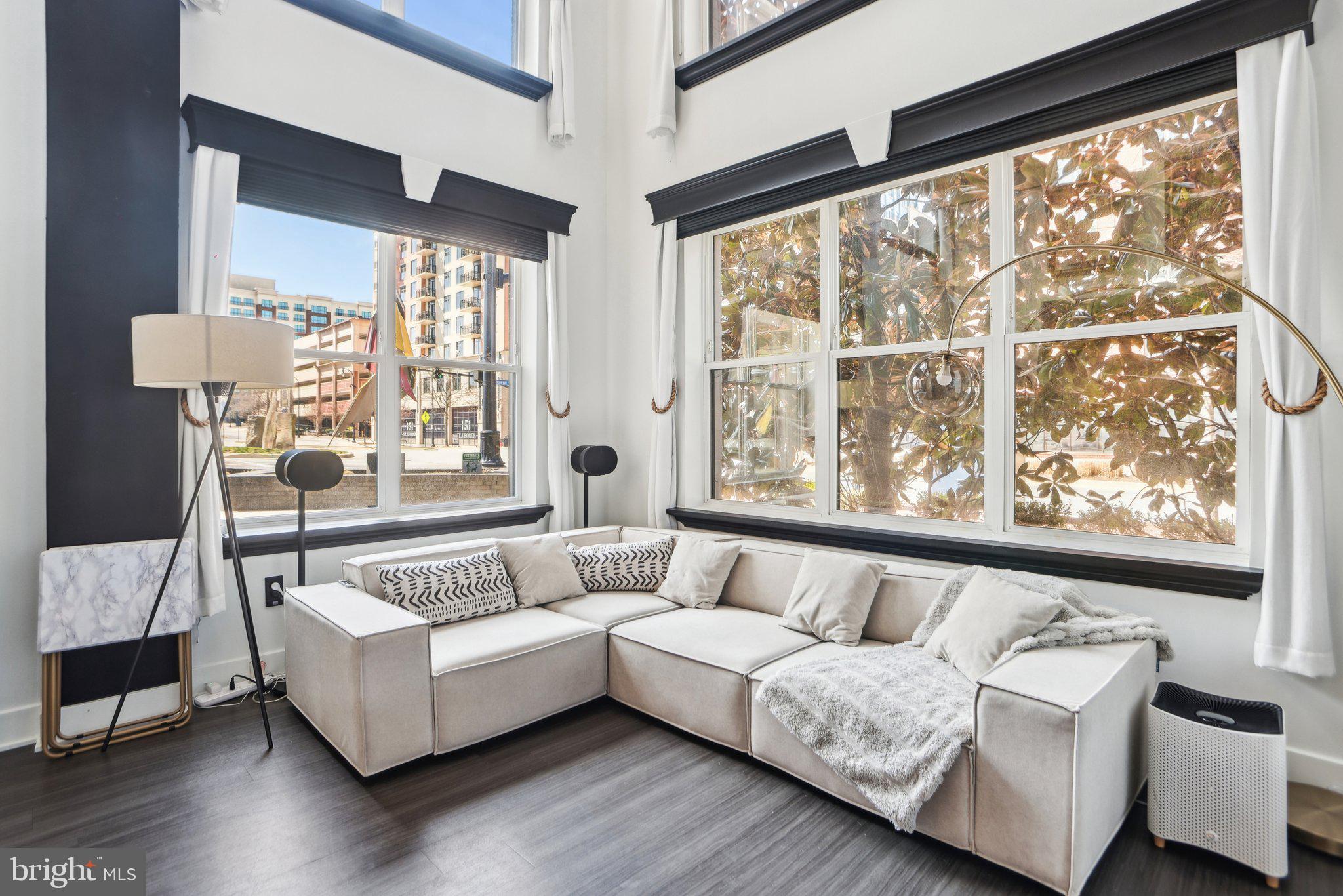 NATIONAL HARBOR - Residential Lease