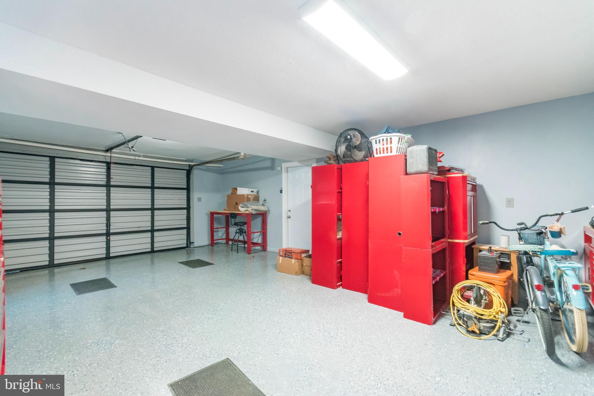 MEADOWBROOK - Residential